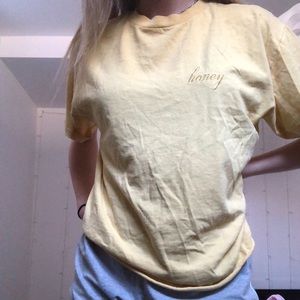 Brandy Melville Honey t-shirt